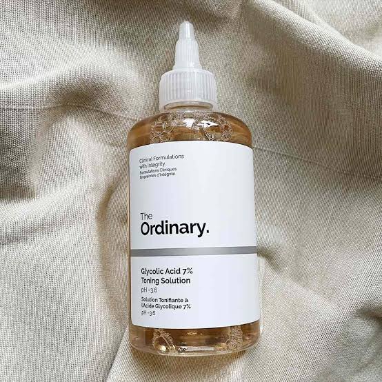 Pack Of 3 The Ordinary Glycolic Acid (240ml) + The Ordinary Skin Brightening Niacinamide 10% Zinc 1% serum (30ml) + Glow Natural Glutathione Alpha Arbutin Skin Brightening Cream (50g)